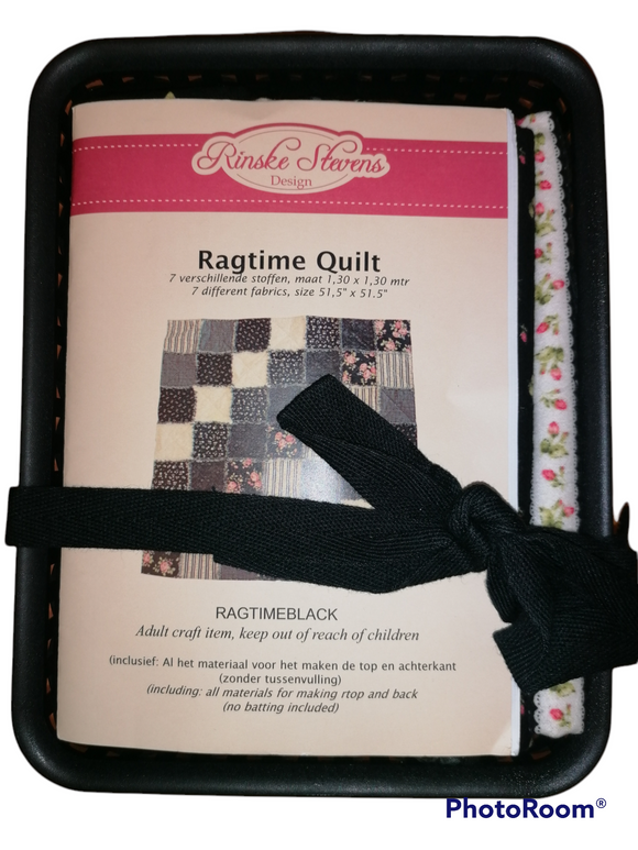 Rinske Stevens design ragtime quilt (ragtime black